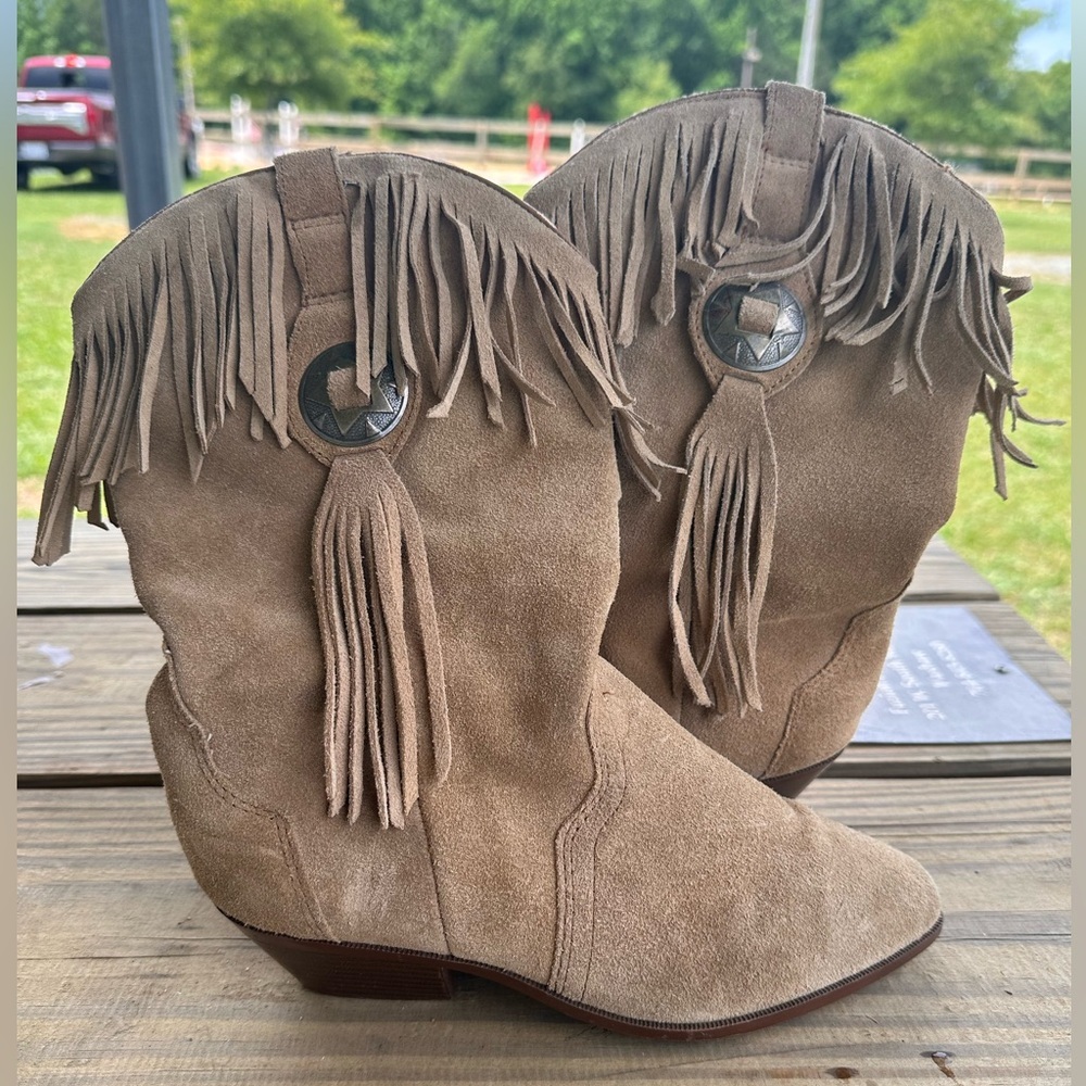 Vintage Silver Star Fringe Suede Western Boots with Conchos size 6